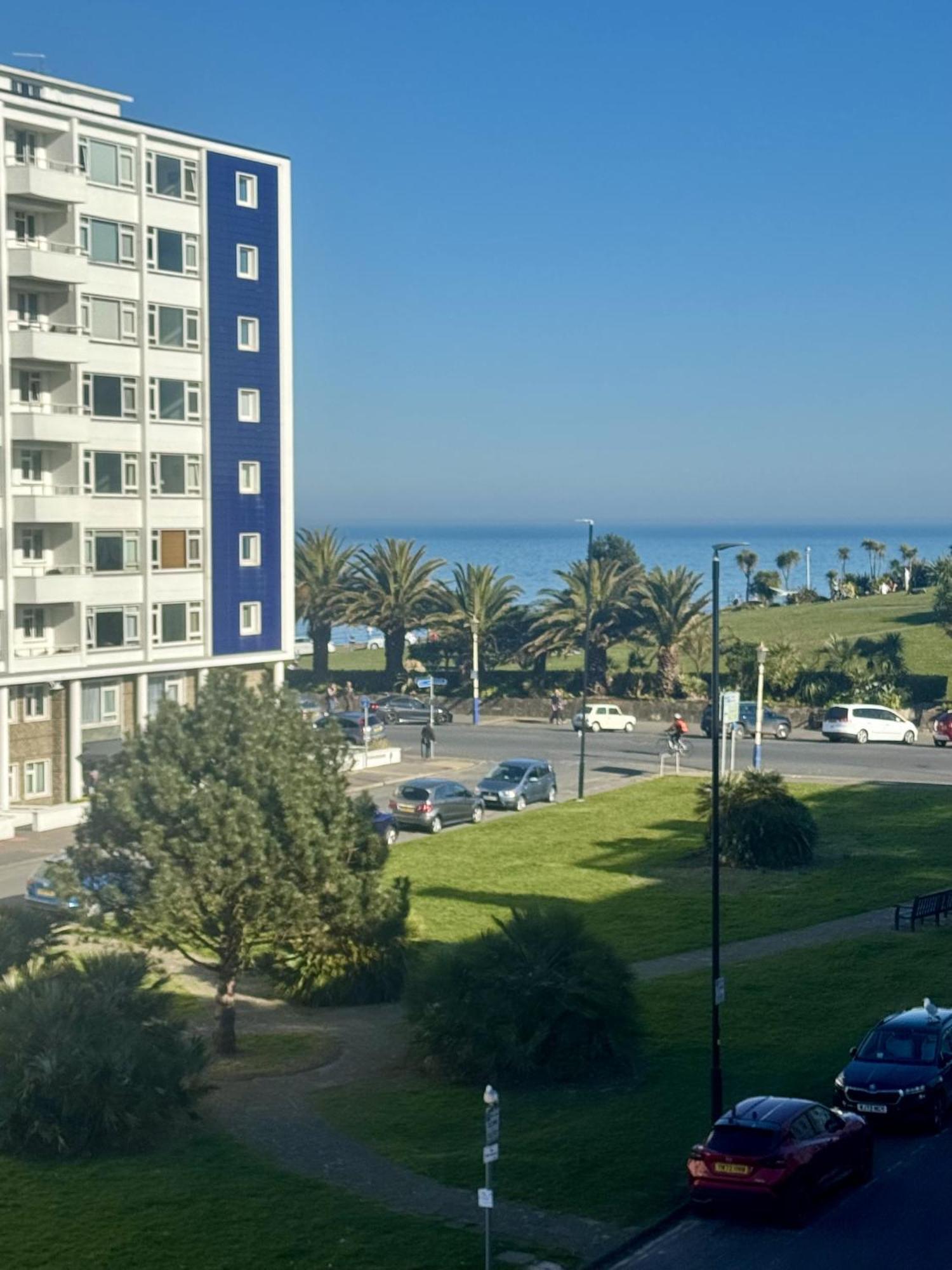 Carlton Court Hotel