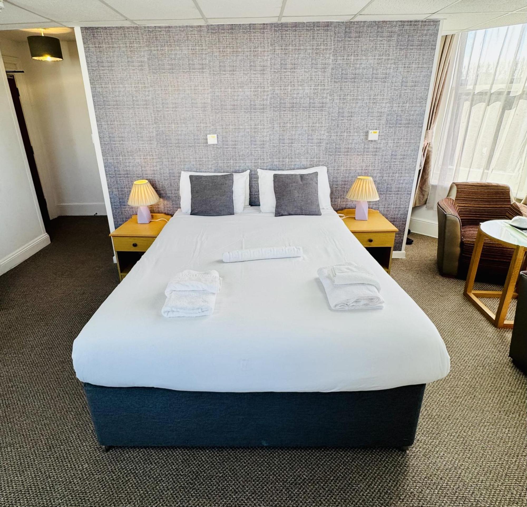 Hotel Carlton Court 3*